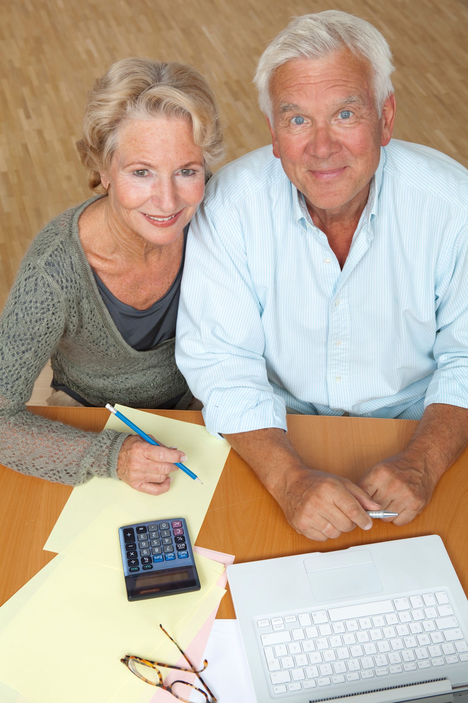 FluxWave Investments editorial image