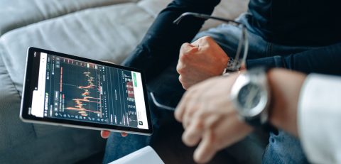 FluxWave Investments editorial image